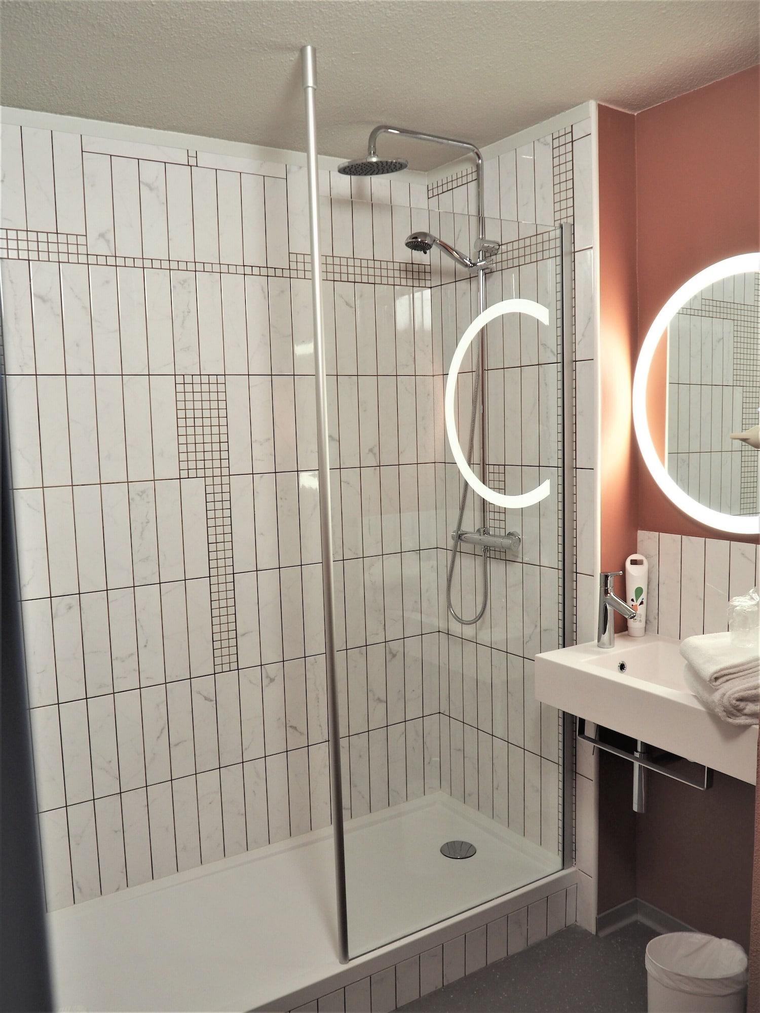 מלון Ibis Styles Le Mans Gare Sud מראה חיצוני תמונה