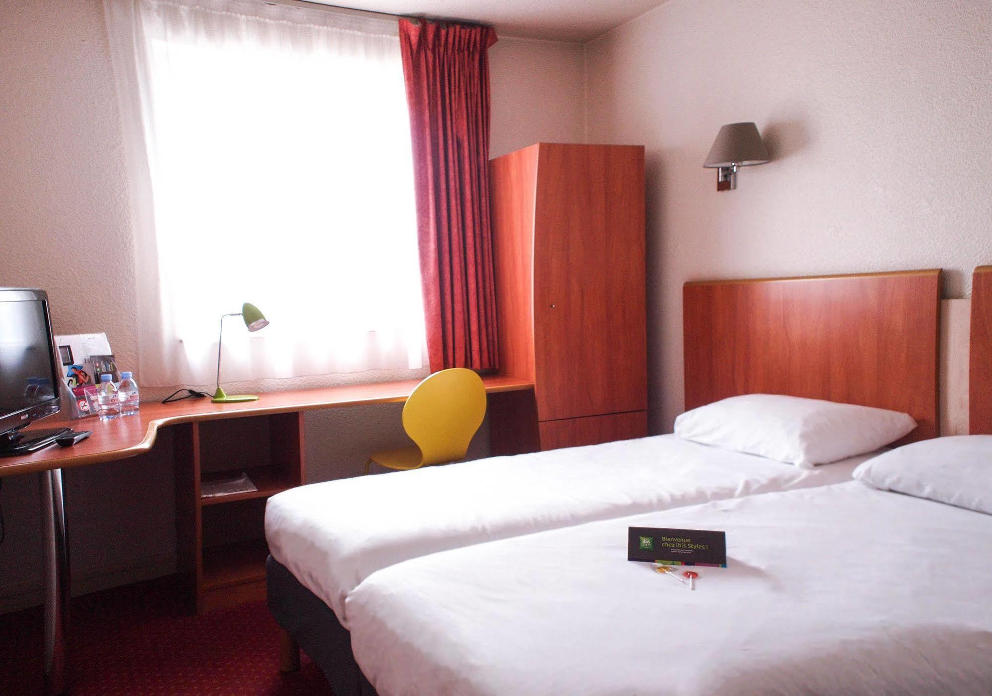 מלון Ibis Styles Le Mans Gare Sud מראה חיצוני תמונה